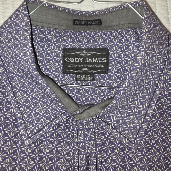 3 George Strait, 1 Cinch and 1 Cody James. 3x short sleeve shirt lot - Picture 14 of 15